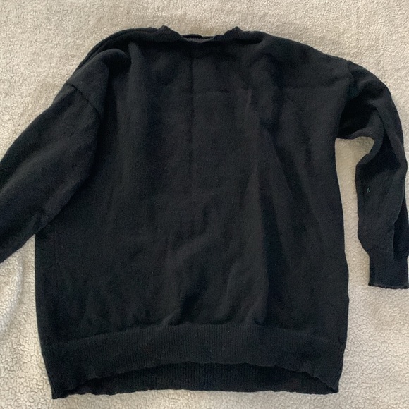 Holly Jolly sweater - Picture 7 of 7